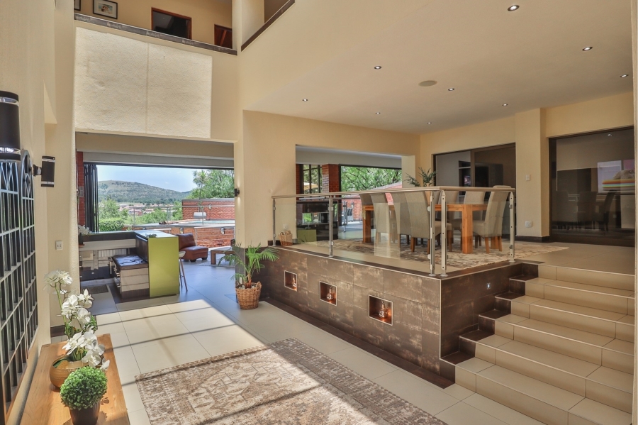 5 Bedroom Property for Sale in Xanadu Eco Park North West